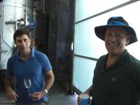 אורי טירולר (מימין) ובועז אדם-מזרחי, יקב הרי גליל