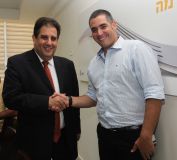 אבינועם בן מוחה (מימין) וחיים שפיגל