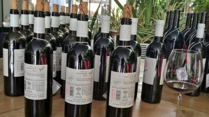 יין קלאסי משובח. המחיר 250 ₪ - VFM. זה יין הדגל של היקב, אז מותר להם