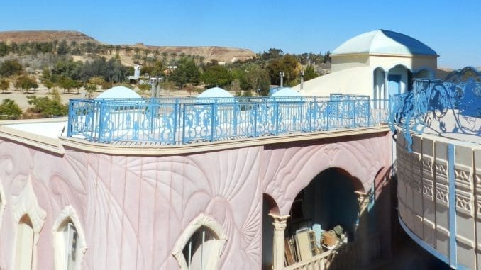 תצפית מרהיבה מגג המבנה