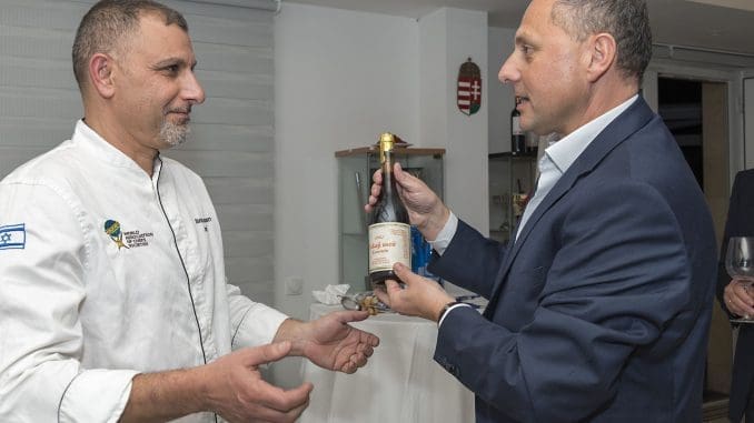 שגריר הונגריה אנדור נאג'י עם שף אלון גונן