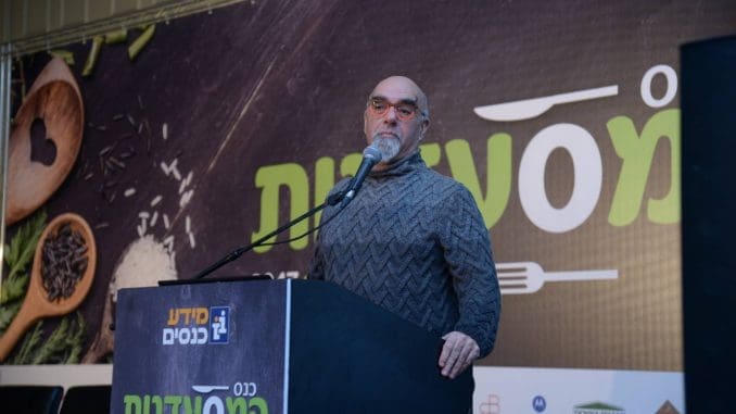 השף והמסעדן ישראל אהרוני - נחשב לאחד מחלוצי המטבח העילי בארץ והמטבח הסיני במיוחד