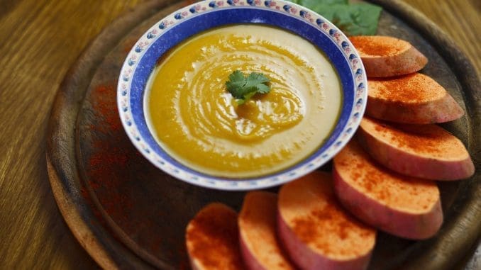 אמיר אהרון יציע מנות מהמזרח הרחוק