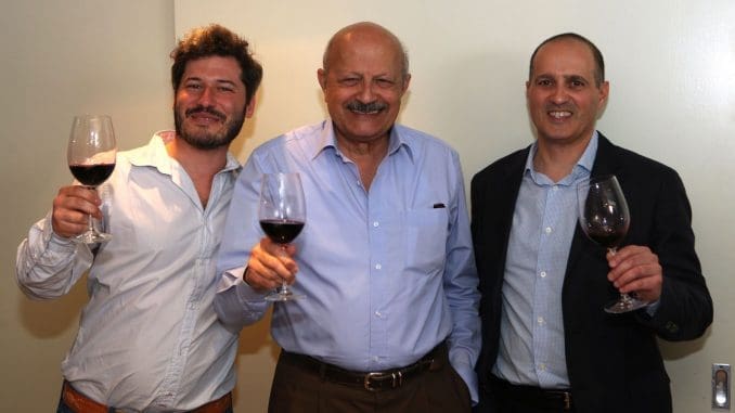 דלתון משיקים: אלכס הרוני (מימין), מתי הרוני, גיא אשל יינן היקב