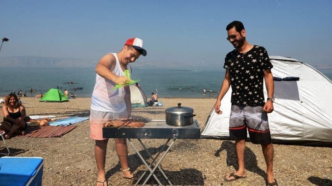 מבחר רחב של חופים משודרגים ואטרקציות בילוי לכל המשפחה