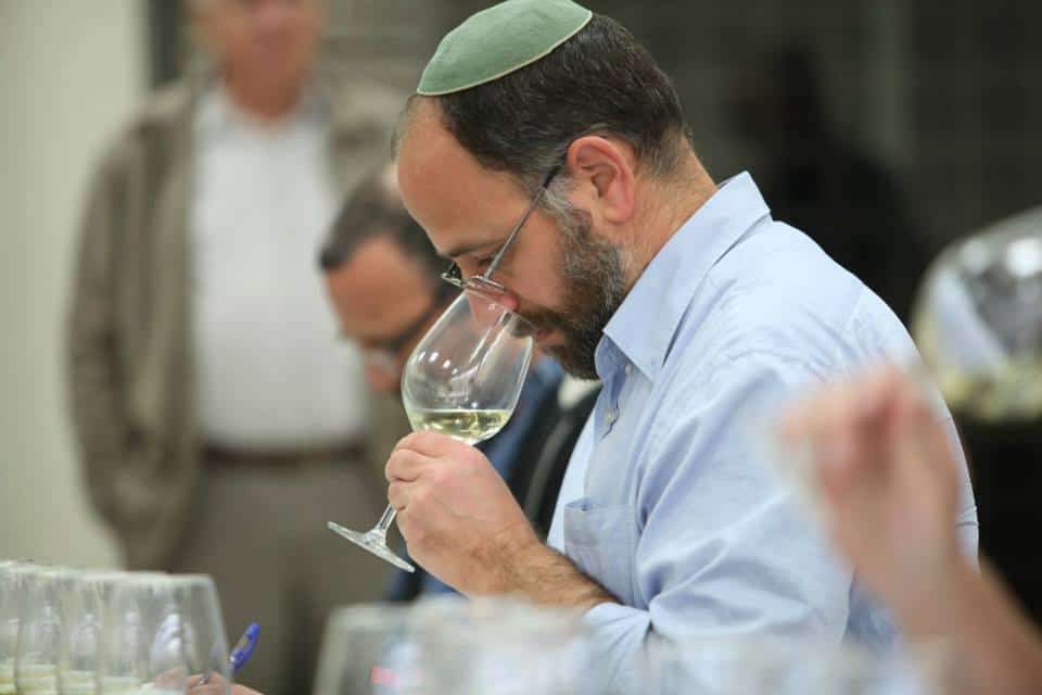 יעקב אוריה - חתום על היינות הלבנים מ-2016
