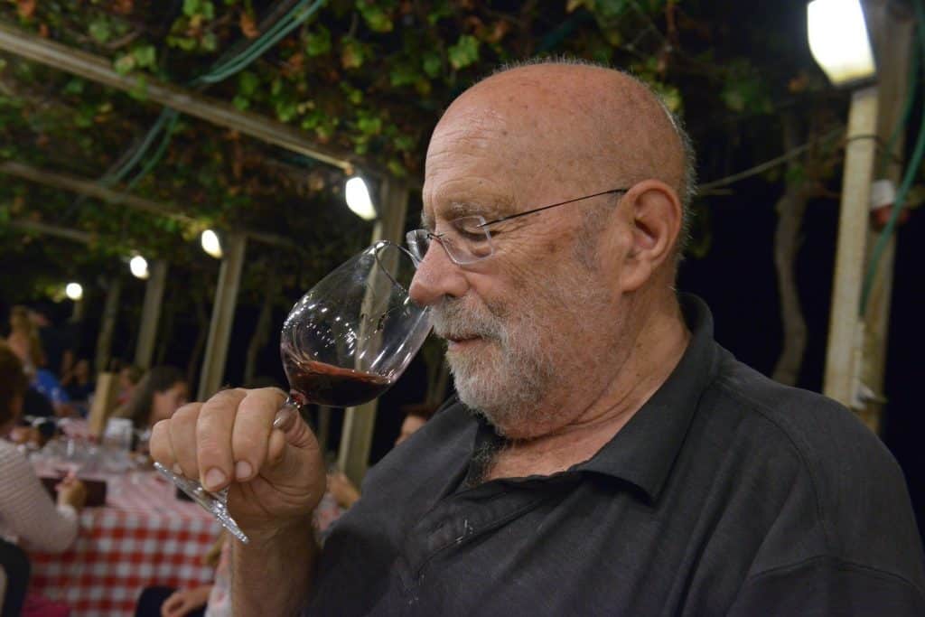 גדי שטרנבך – "לתת לענבים לדבר"