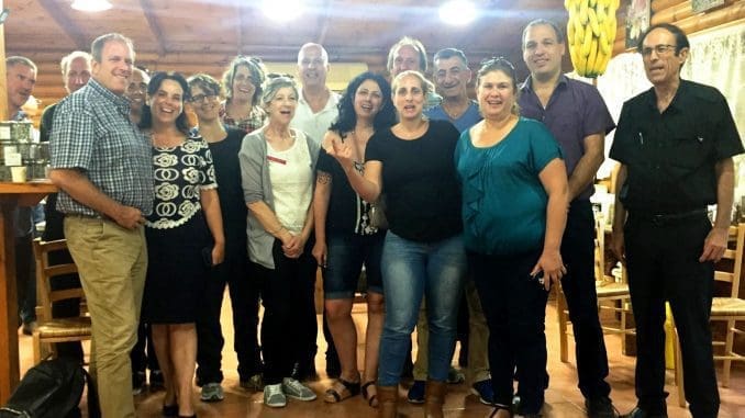 סיור לימודי עם ביקור בחמאם גטאס בעכו העתיקה, ביקור ב'עידן הפרי' ושיחה עם הבעלים אודות הקמת העסק