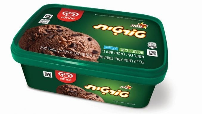 גלידה טורטית בטעם שקדים ורום עם שבבי שוקולד