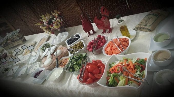  במהלך שמונה ימי החג יתקיימו סדנאות אפיית סופגניות משולבת עם ארוחת ערב