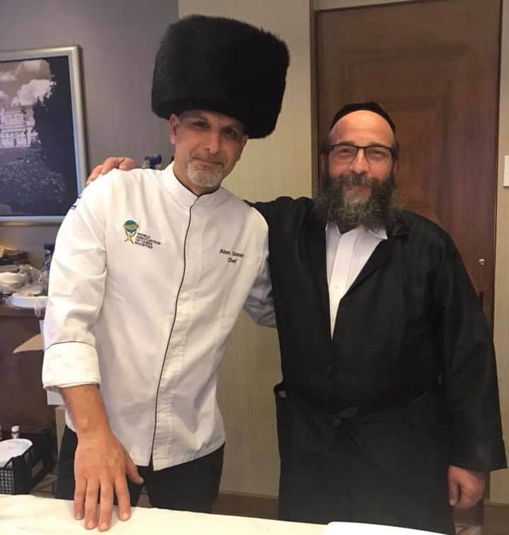 אלון גונן מתרגל לעולם החדש