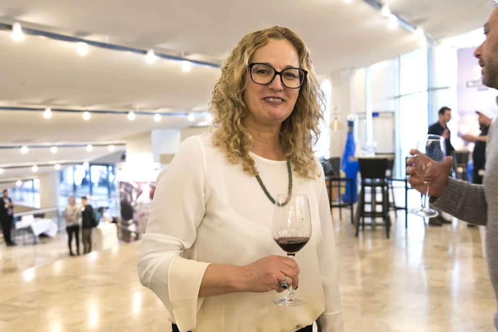 אתי אדרי יקב כרמל ויקב יתיר. רק מתיקות בלי חומציות. צילום איל גוטמן