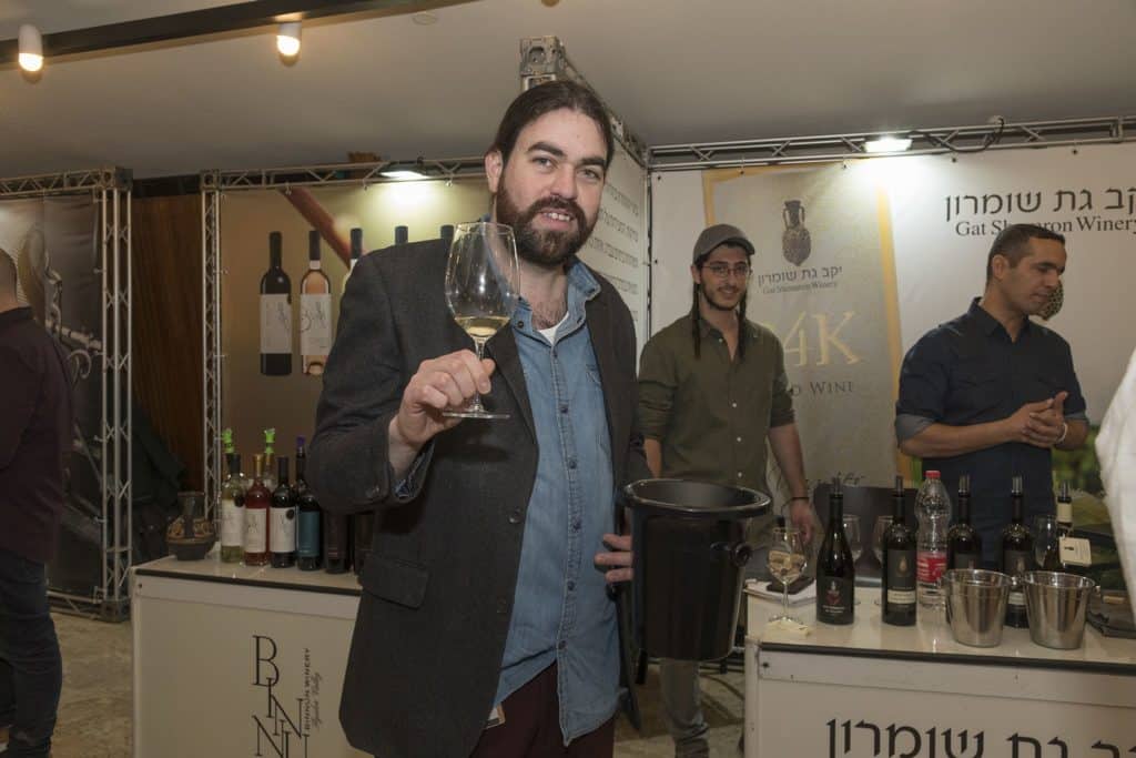 אפי קוץ סומלייה מלון ממילא בירושלים – הוכתר כסומלייה המסעדות המצטיין. צילום איל גוטמן