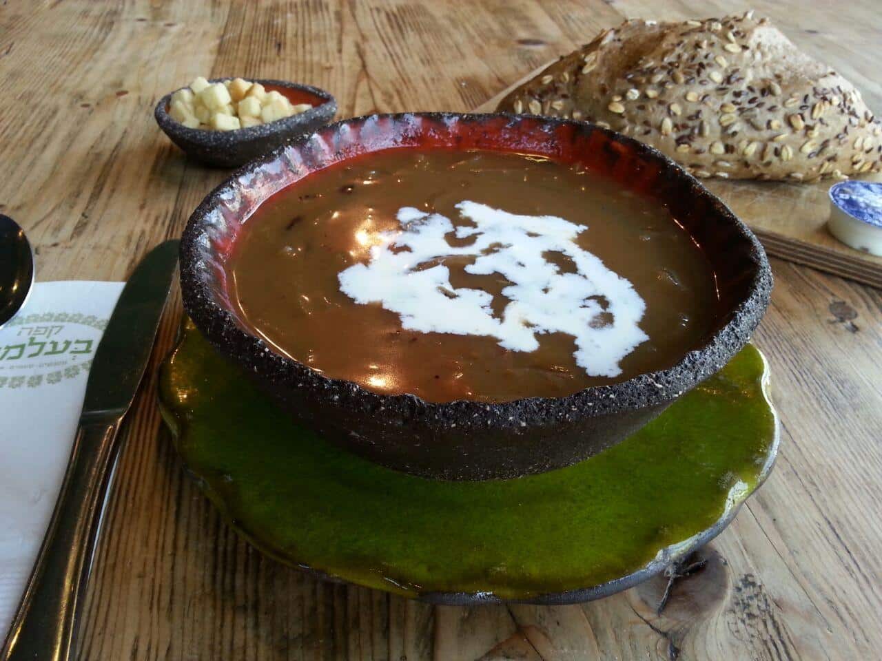 תפריט מרקים חורפי בקפה החברתי בעלמא