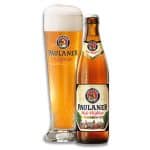הבירה מוגשת בכוס גבוהה ייעודית של פאולנר המיוחדת לבירות חיטה