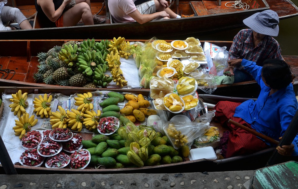 תאילנדים צורכים כמות פירות גדולה באופן משמעותי מזו של האדם המערבי