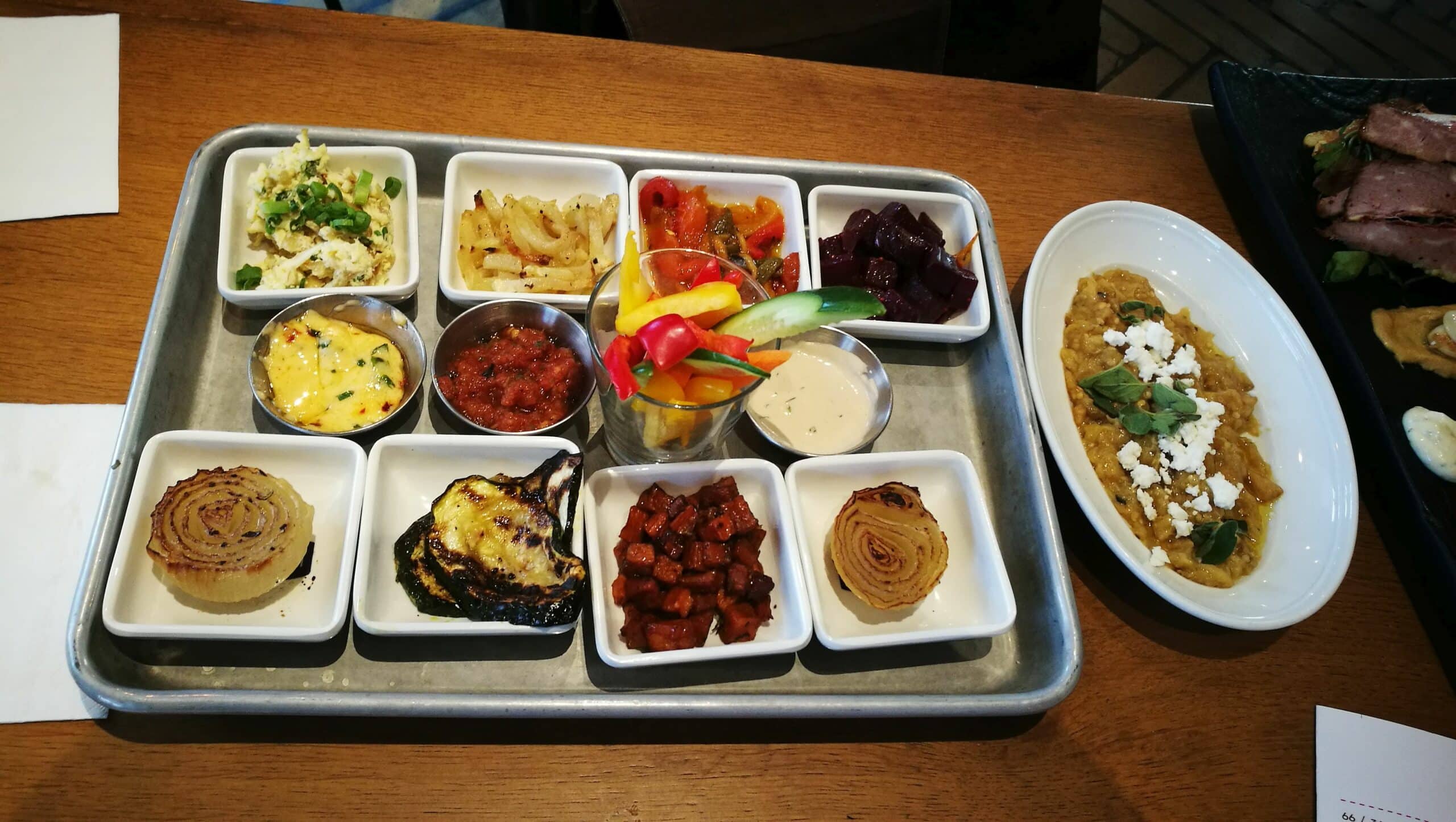 לנגוס בבראנץ' של אנגוס