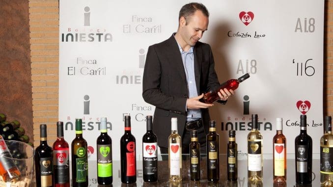 כיום משפחת אנייסטה מעורבת בכל שלבי תהליכי היין ומנהלת את הכרמים והיקב בשיתוף מומחים מהטובים בספרד 
