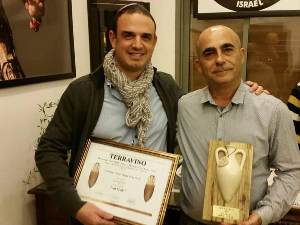 אוליביה פרתי מטפרברג עם חיים גן: מאוד אמיץ מצד יקב לשלוח שנה אחרי שנה אותו יין לתחרות