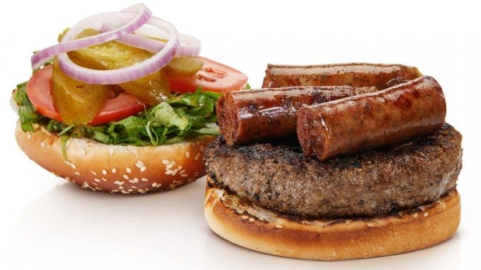נקניקיות מרגז פיקנטיות מככבות בפני עצמן וכתוספת על המבורגר. צילום יורם אשהיים