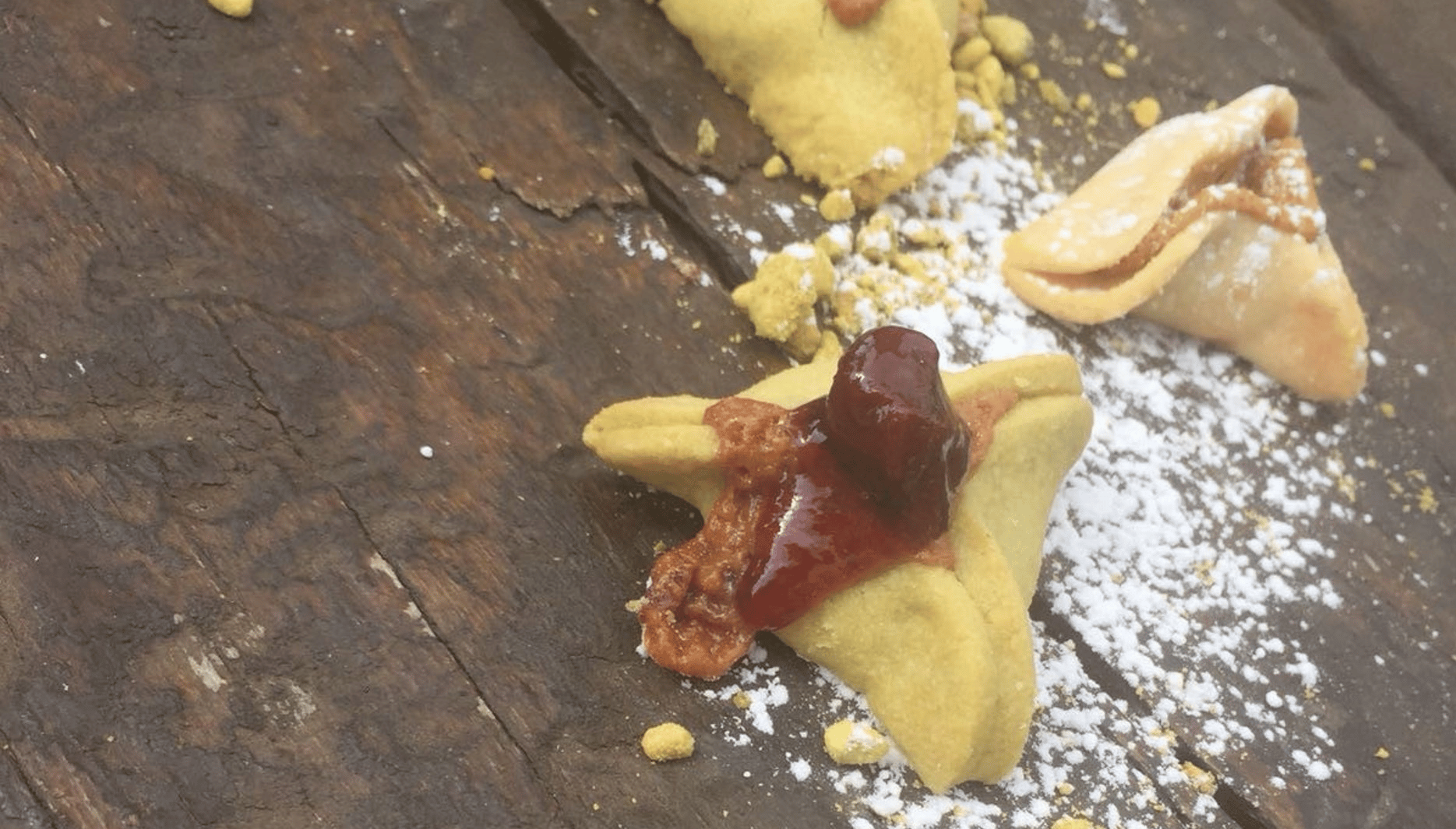 אוזני המן במילוי קוביות שוקולד