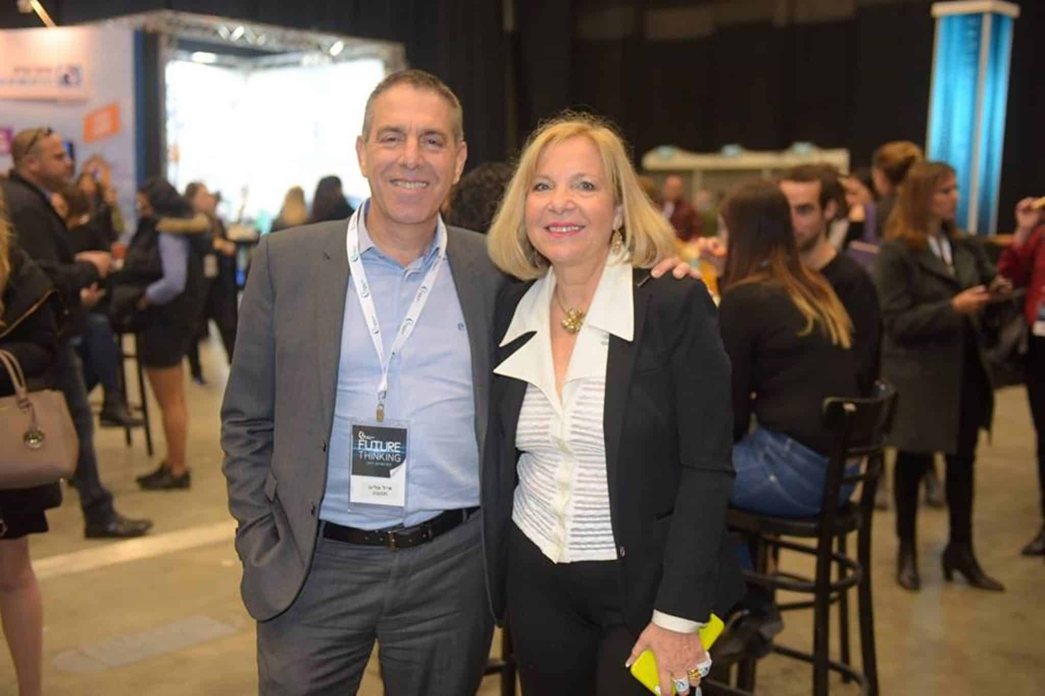 אייל מליס עם תלמה בירו, מנכ"לית איגוד השיווק הישראלי