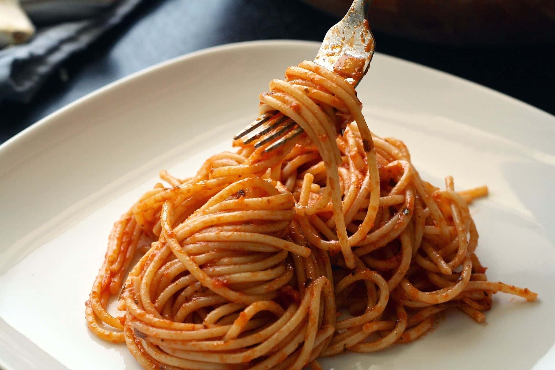 פסטה היא אחד המאכלים האהובים ברחבי העולם והספגטי בראש. צילום pixabay