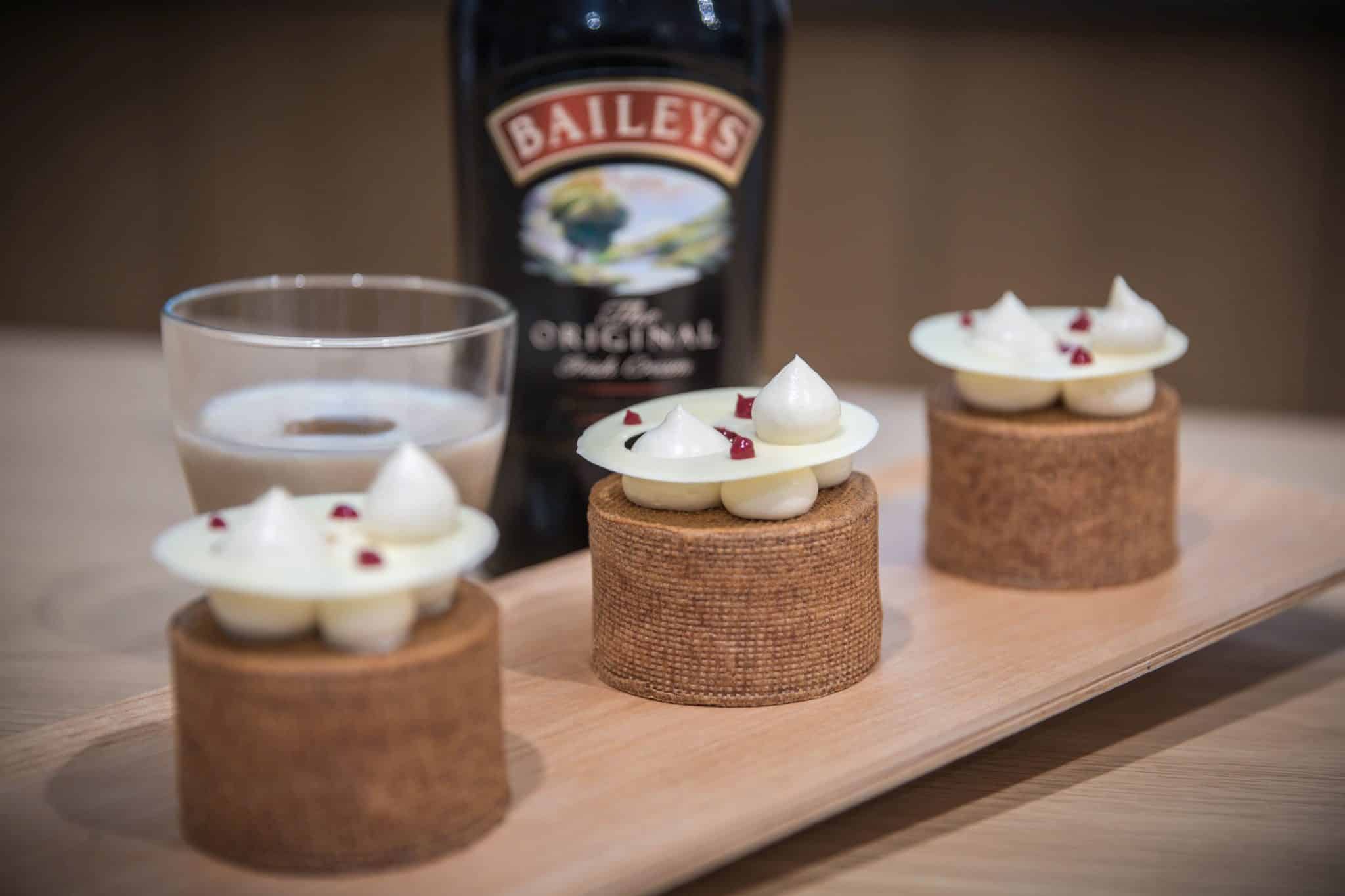 Baileys ומסעדת רביבה וסיליה: קינוחים אלכוהוליים חדשים