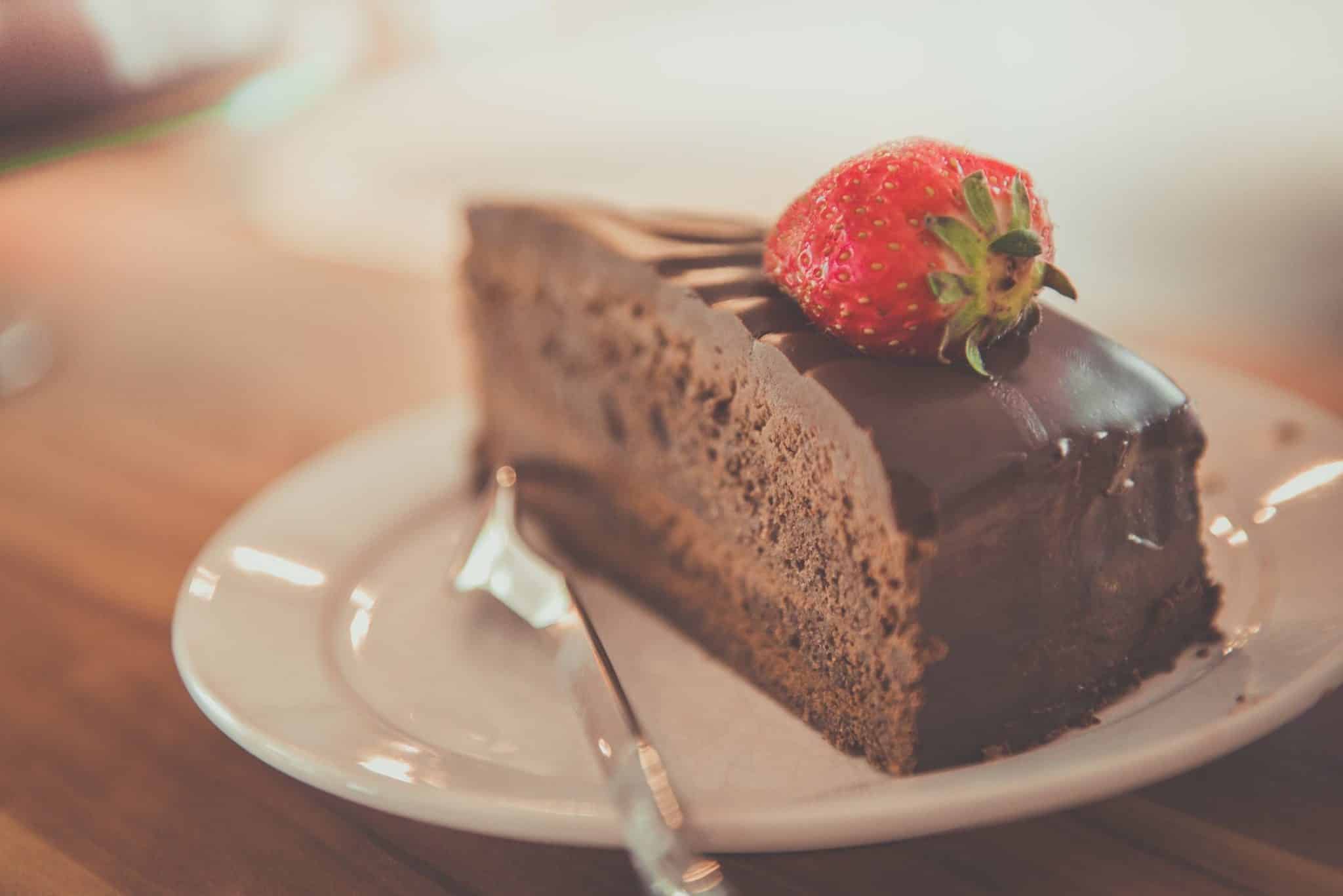 בוחרים מתכון מבין האפשרויות הבאות של עוגות שוקולד משובחות