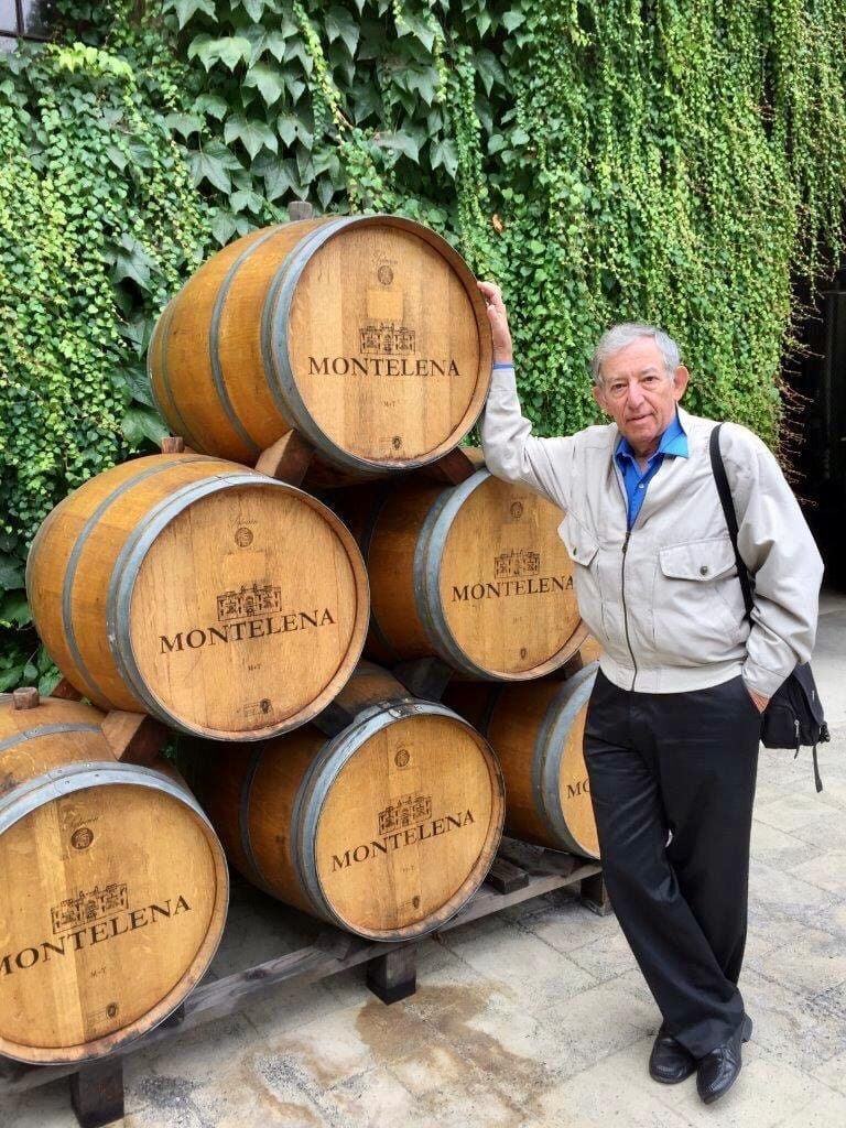 רן בירון – חובב וכותב יין, ביקר ביקב שאטו מונטלנה הקליפורני – גיבור הטעימה העיוורת מול יינות צרפת בפריז ב-1976 ומכוכבי Bottleshock - יין, סיפור אהבה. צילום אופירה בירון