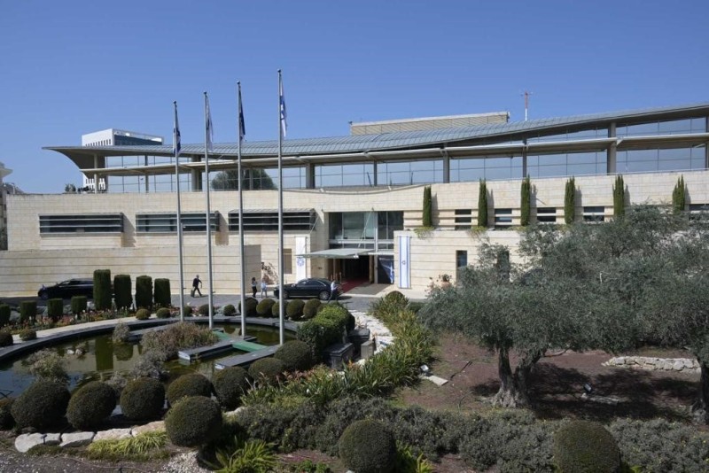 משרד החוץ ותקציב היין
