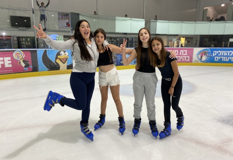 קיץ 2023 ב-Ice Peaks חולון – היכל הקרח של ישראל